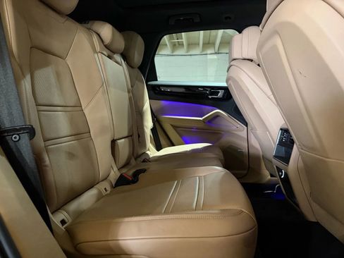 Used 2019 Porsche Cayenne AWD/4WD image 11