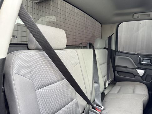 Used 2018 Chevrolet Silverado 1500 LT w/ All Star Edition image 33