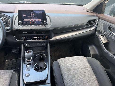 Used 2023 Nissan Rogue SV FWD image 28