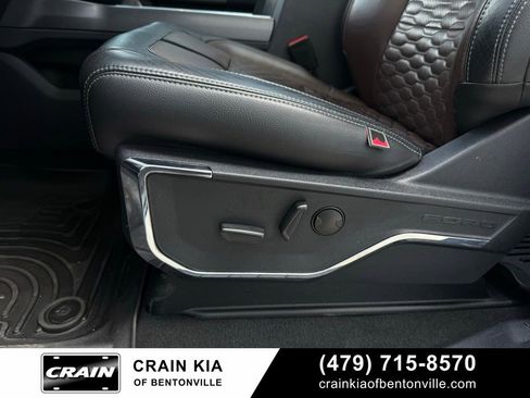 Used 2023 Ford F250 Lariat w/ Sport Appearance Package AWD/4WD image 15