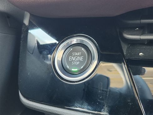 Used 2024 Buick Envision Sport Touring image 20