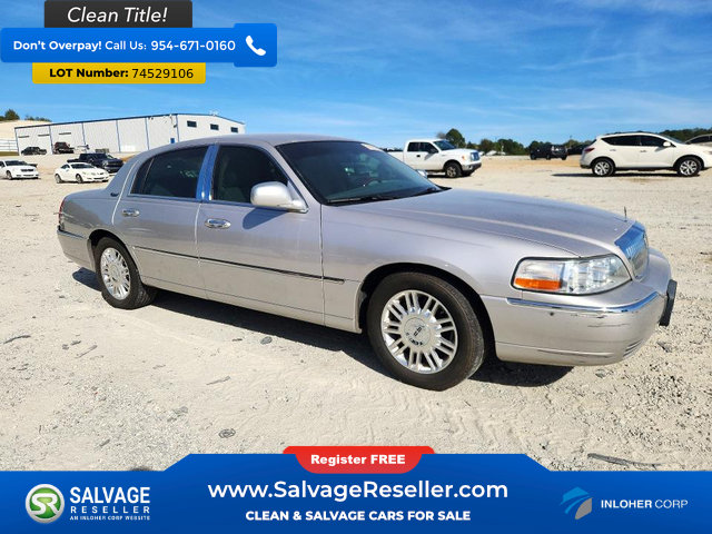 Used 2011 Lincoln Town Car Signature Limited w/ Continental Edition Pkg RWD image 5