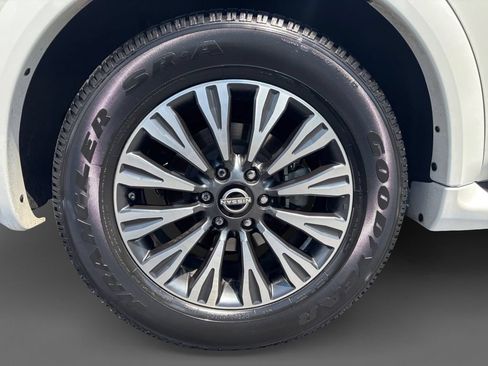 Used 2022 Nissan Armada SL w/ Midnight Edition Package RWD image 11