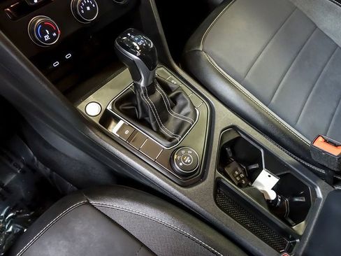 Used 2022 Volkswagen Taos SE image 23