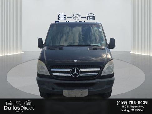 Used 2013 Mercedes-Benz Sprinter 2500 image 3