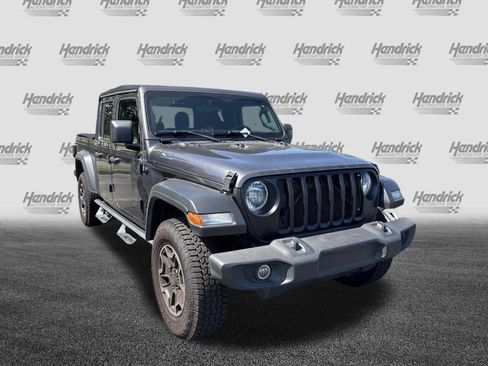 Used 2020 Jeep Gladiator Sport w/ Quick Order Package 23S AWD/4WD image 3