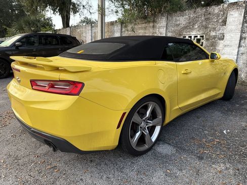 Used 2018 Chevrolet Camaro SS RWD image 9