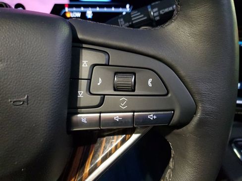 Certified 2023 Cadillac Escalade Premium Luxury image 34