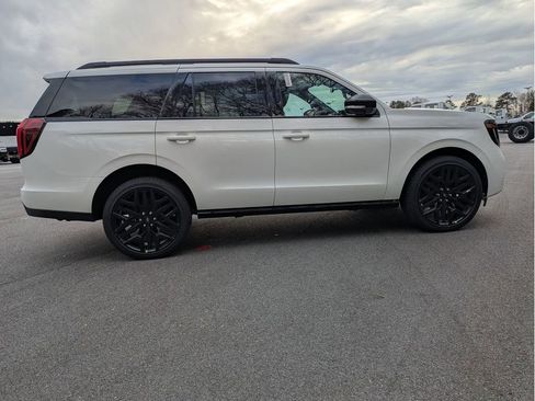 New 2026 Ford Expedition Platinum w/ Stealth Performance Package image 5