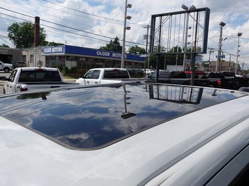 Used 2024 Ford F150 Lariat AWD/4WD image 8