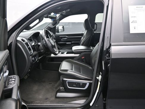 Used 2024 RAM 1500 Laramie AWD/4WD image 10