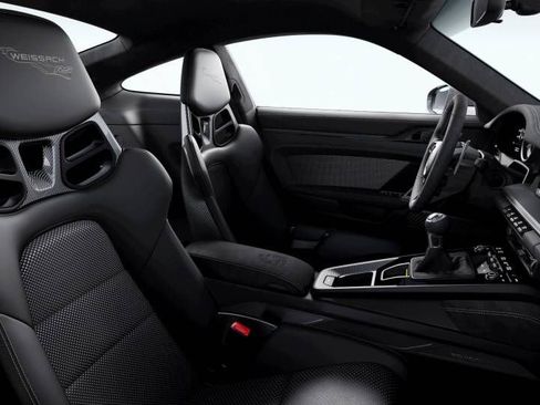 Certified 2024 Porsche 911 GT3 RS RWD image 9