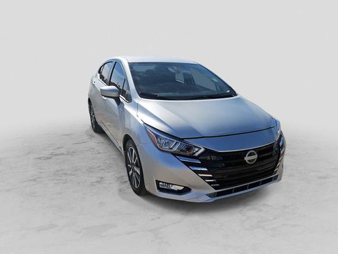 Used 2024 Nissan Versa SV w/ Trunk Package image 2