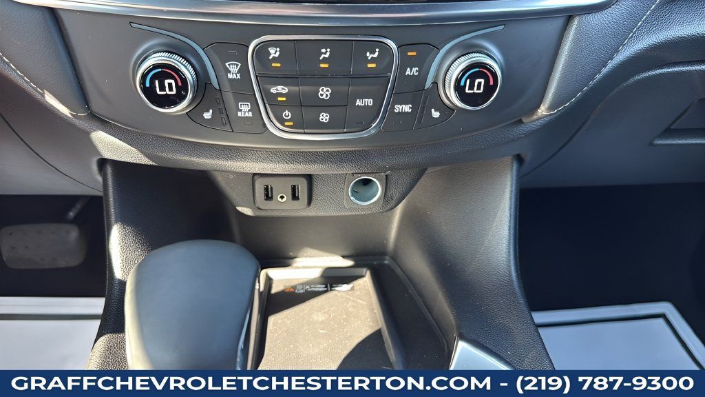 Used 2023 Chevrolet Traverse LT w/ Rear Camera Mirror Package AWD/4WD image 45
