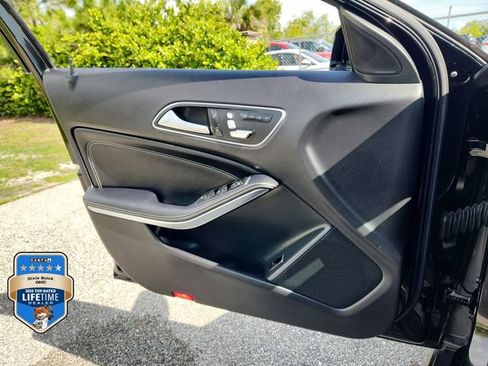 Used 2020 Mercedes-Benz GLA 250 4MATIC image 19