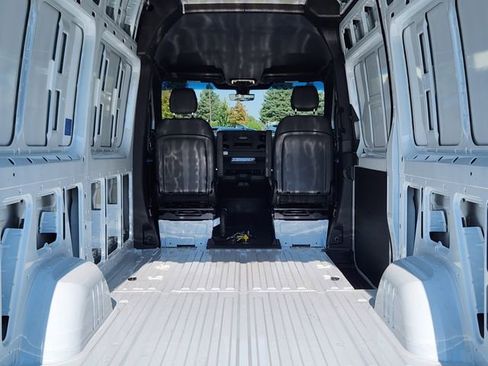 New 2025 Mercedes-Benz Sprinter 2500 image 14