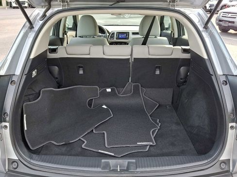 Used 2020 Honda HR-V LX image 28