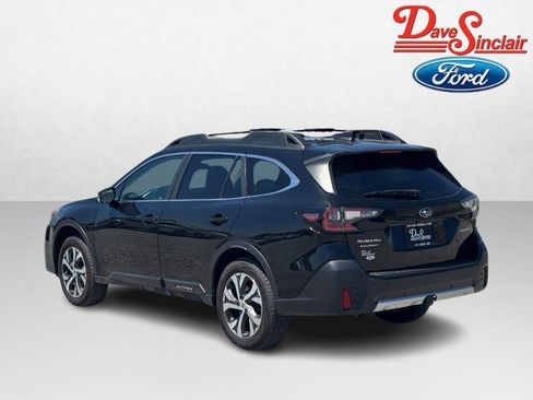 Used 2022 Subaru Outback Limited AWD/4WD image 9