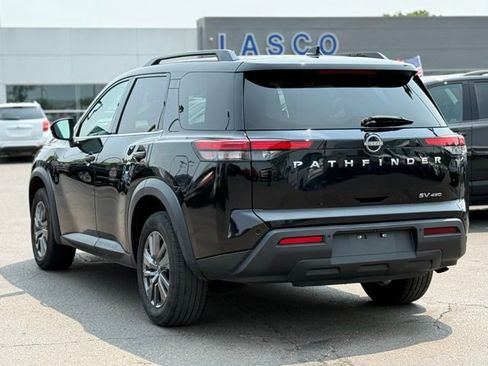 Used 2022 Nissan Pathfinder SV image 45