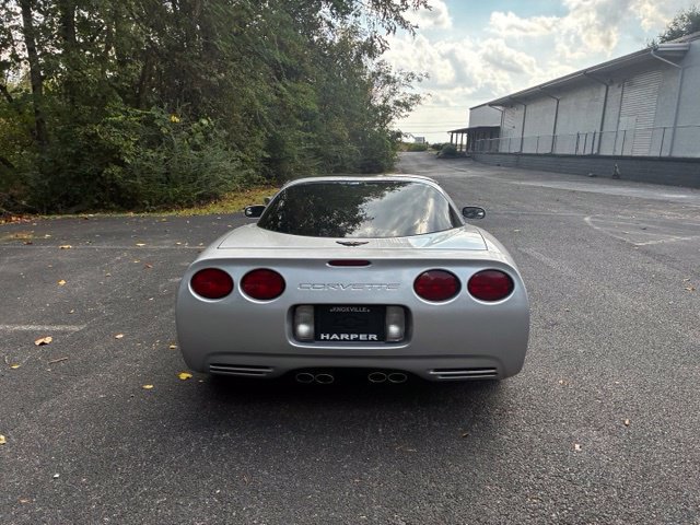 Used 2003 Chevrolet Corvette Coupe w/ Preferred Equipment Group RWD image 13