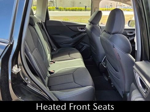 Used 2019 Subaru Forester Premium image 18