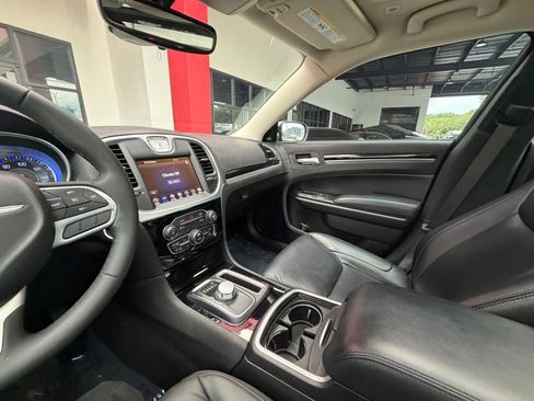 Used 2023 Chrysler 300 Touring L w/ Popular Equipment Group RWD image 22