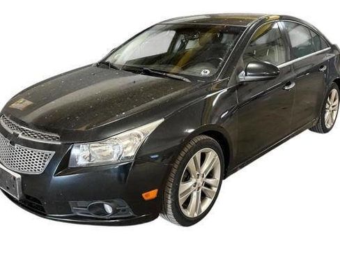 Used 2013 Chevrolet Cruze LTZ FWD image 1