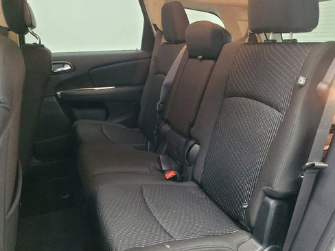 Used 2018 Dodge Journey SXT w/ Connectivity Group image 18