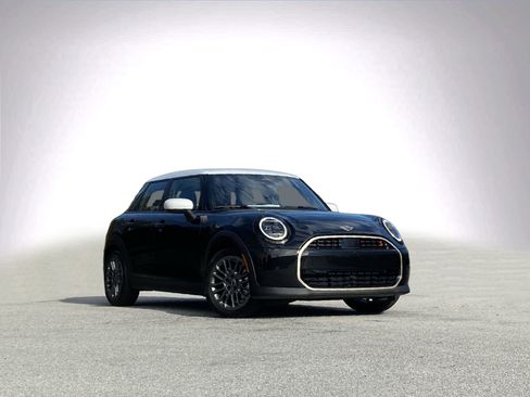New 2026 MINI Cooper S image 2