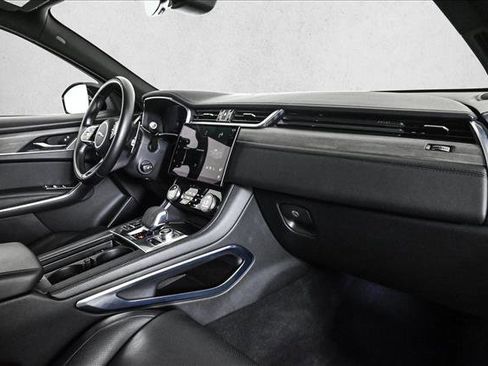 Used 2021 Jaguar F-PACE S image 23