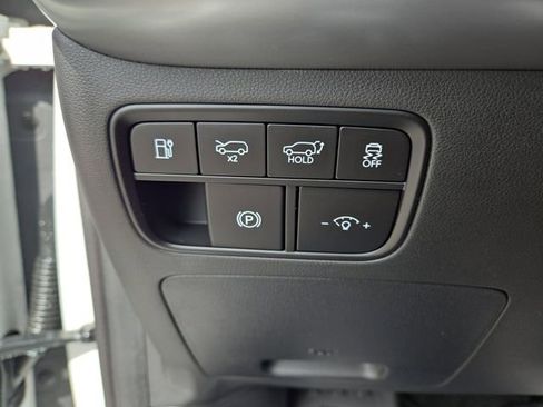 New 2026 Hyundai Ioniq 9 SEL image 21