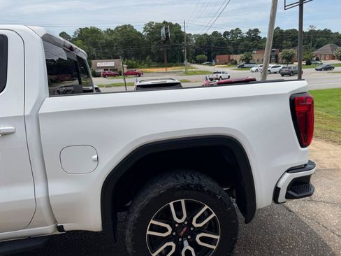 Used 2020 GMC Sierra 1500 AT4 w/ AT4 Premium Package AWD/4WD image 13