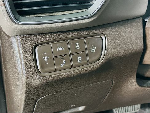 Used 2019 Hyundai Santa Fe AWD image 17