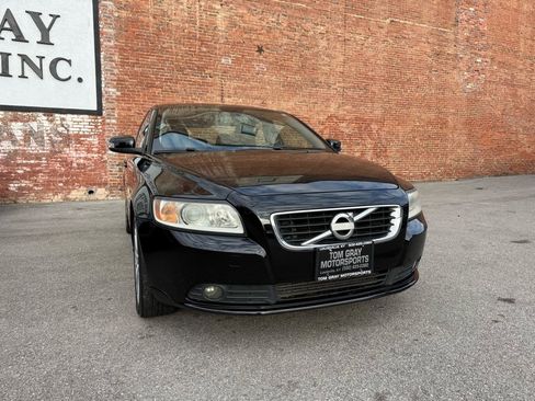 Used 2011 Volvo S40 T5 image 2