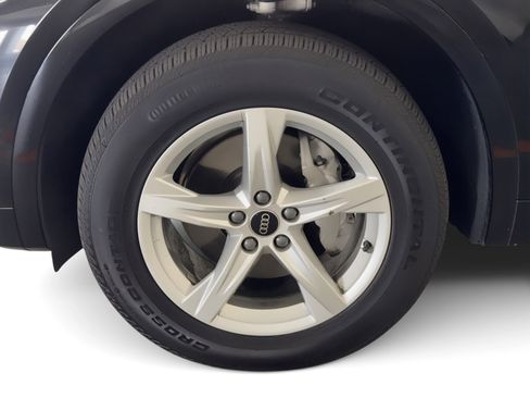 Used 2023 Audi Q5 2.0T Premium w/ Convenience Package image 12