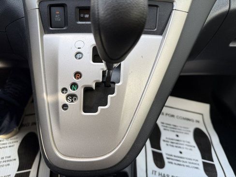 Used 2009 Toyota Matrix S FWD image 31
