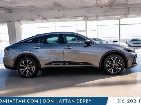 Used 2023 Toyota Crown XLE image 34