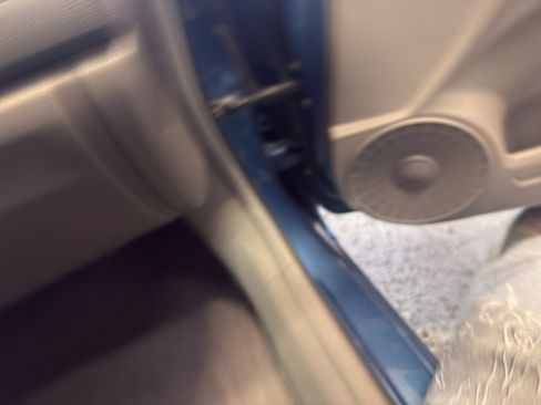 Used 2011 Honda Civic LX image 23