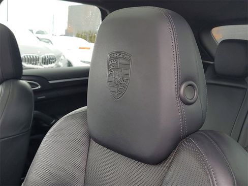 Used 2016 Porsche Cayenne image 7