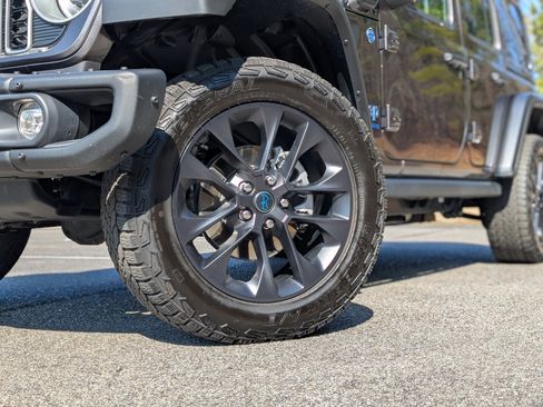 Used 2025 Jeep Wrangler Backcountry image 35