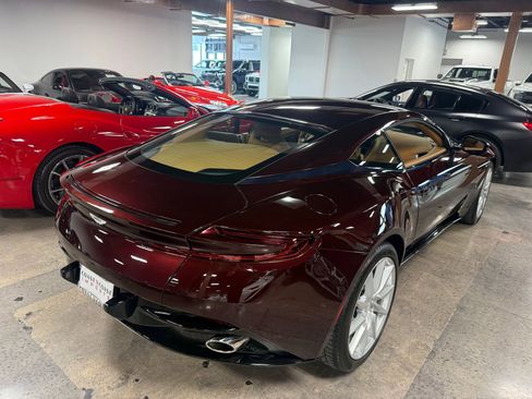 Used 2017 Aston Martin DB11 V12 RWD image 2