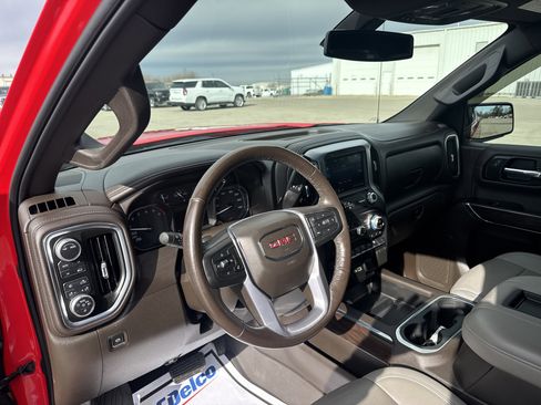 Used 2021 GMC Sierra 1500 SLT w/ SLT Premium Package image 9