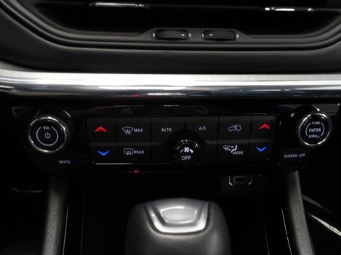 Used 2022 Jeep Compass High Altitude image 34