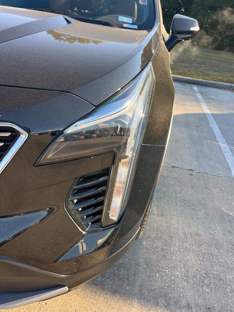 Used 2023 Cadillac XT4 Premium Luxury w/ Enhanced Visibility Package FWD image 9