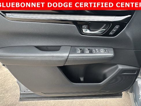 Used 2025 Honda CR-V EX-L image 12