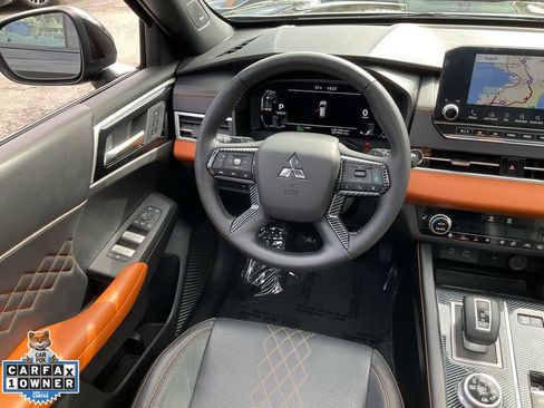 Used 2023 Mitsubishi Outlander SEL image 43