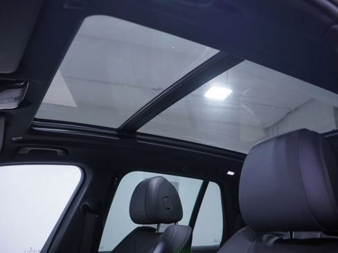 Used 2025 BMW X5 sDrive40i w/ M Sport Package RWD image 8