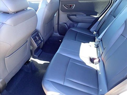 Certified 2026 Subaru Outback Premium AWD/4WD image 10