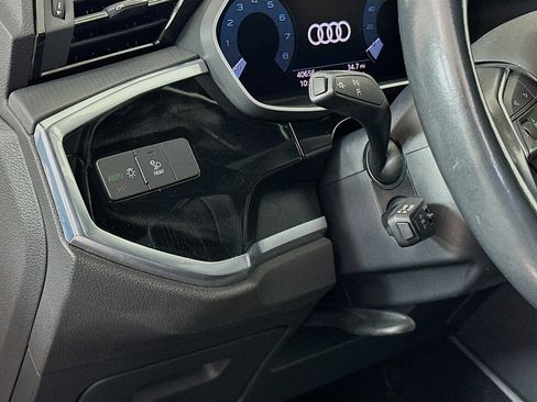 Used 2024 Audi Q3 2.0T Premium image 17