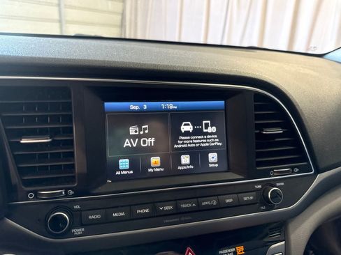 Used 2018 Hyundai Elantra Value Edition w/ Cargo Package FWD image 26
